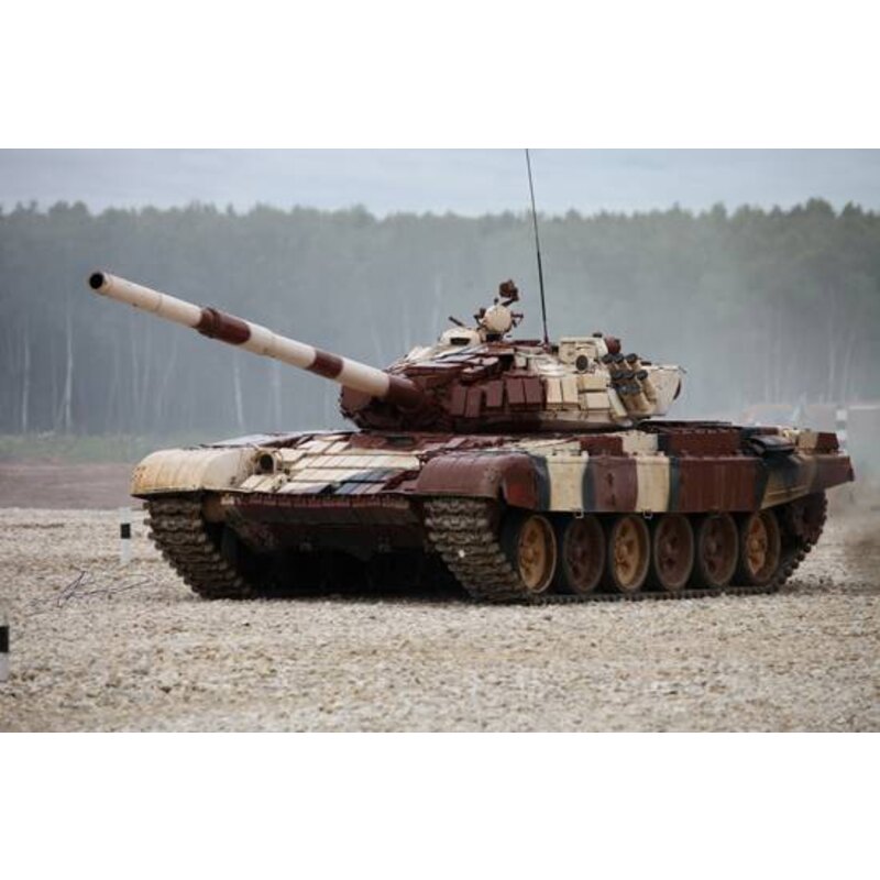 Russe T-72B1 avec MBT Kontakt 1 Reactive Armure