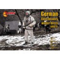 German Elite Infantry in winter uniforms (WWII) 40 figures in 8 different poses