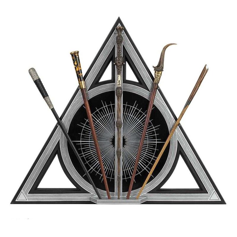 Harry Potter - Collection de baguettes magiques avec présentoir La Marque  Noire 