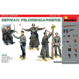  Feldgendarmie allemande.ÉDITION SPÉCIALE Le kit contient 5 figurines de Feldgendarmerie allemande avec armes, équipement et pan