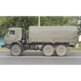 Camion Kamaz 3 essieux