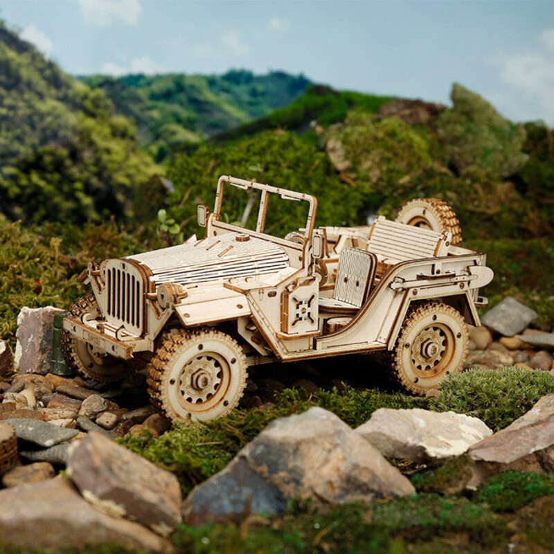 Voiture Jeep Willy en carton brun à construire 22cm Maquette