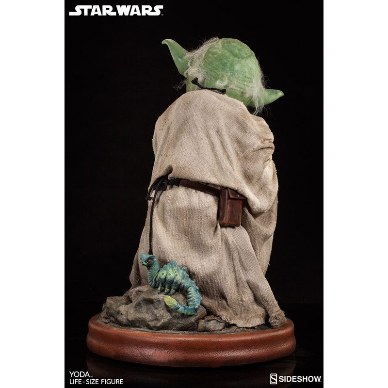 STAR WARS - STATUE LIFE SIZE MAITRE YODA ECHELLE 1:1 SUPREME