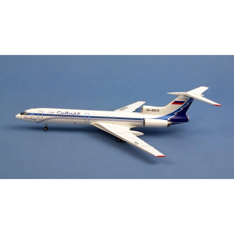 Siberia Airlines Tupolev TU-154M RA-85619 ; Julia Fomina