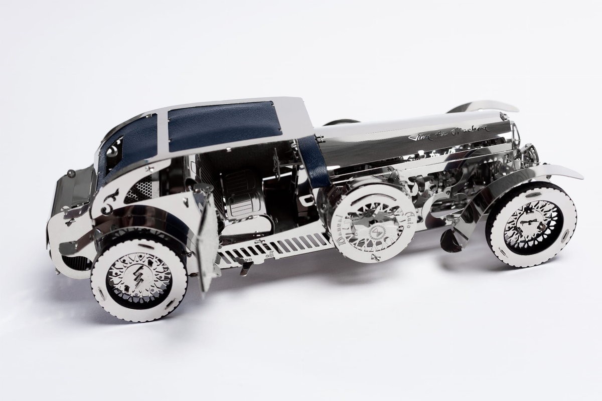 Maquette métal Time for machine Luxury Roadster chez 1001hobbies (Réf.38027)