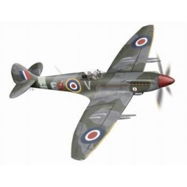 Maquette avion Supermarine Spitfire Mk.21. Le Mk.21 était la dernière versiuon produite en temps de guerre et aussi la première 