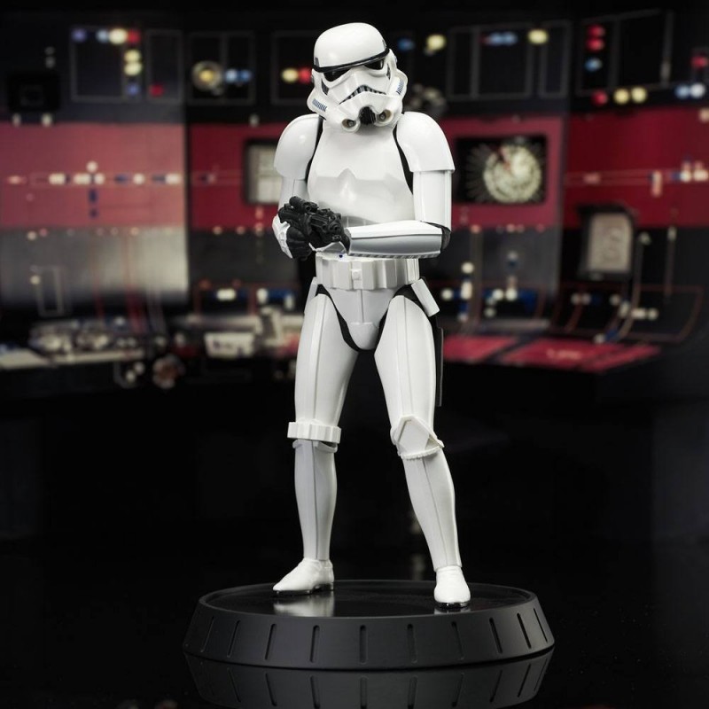 Statuette Star Wars Episode IV statuette Milestones 1/6 Han Solo (Stormtrooper Disguise) 40th Anniversary Exclusive 30 cm