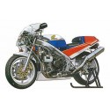 Maquette de moto Honda VFR 750R (RC30)
