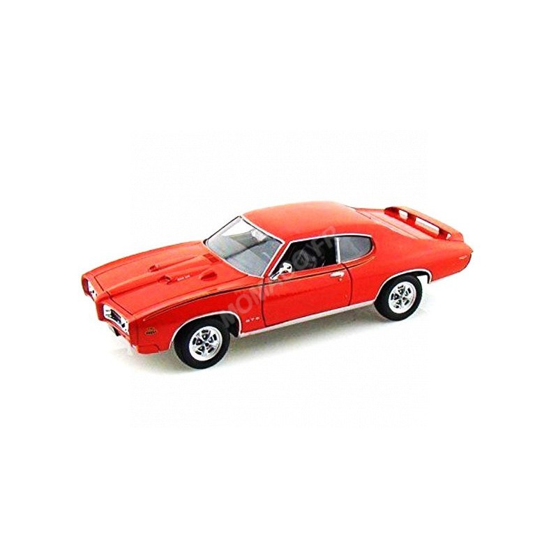 Miniature Burago alfa romeo spider touring 1/18 chez 1001hobbies (Réf.12063)