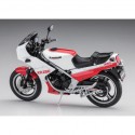 Maquette de moto Maquette plastique de moto Kawasaki KR250(KR250A) “Blanche/Rouge” 1:12