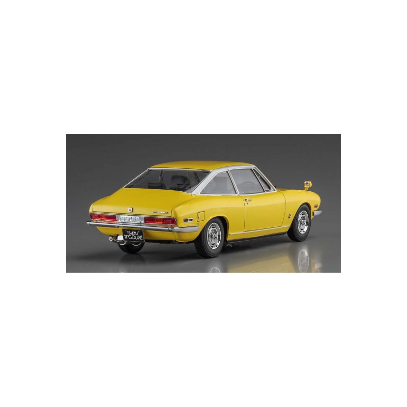 Maquette plastique de voiture Isuzu 117 coupé mi-série (XE) 1976 1:24