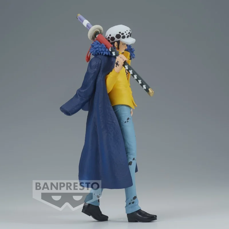 ONE PIECE - TRAFALGAR LAW THE SHUKKO 17cm