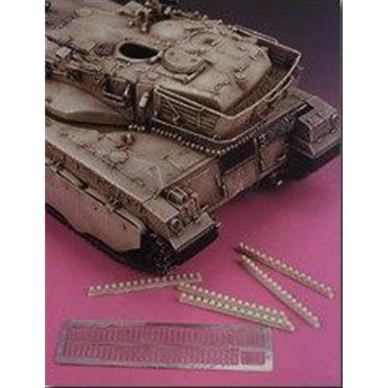 Royal Model: 1/35; "Chains and balls" Merkava MK3