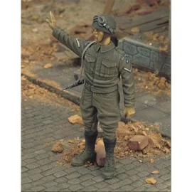 Royal Model: 1/35; British MP Lance Corporal 15th Scottish Div. '44