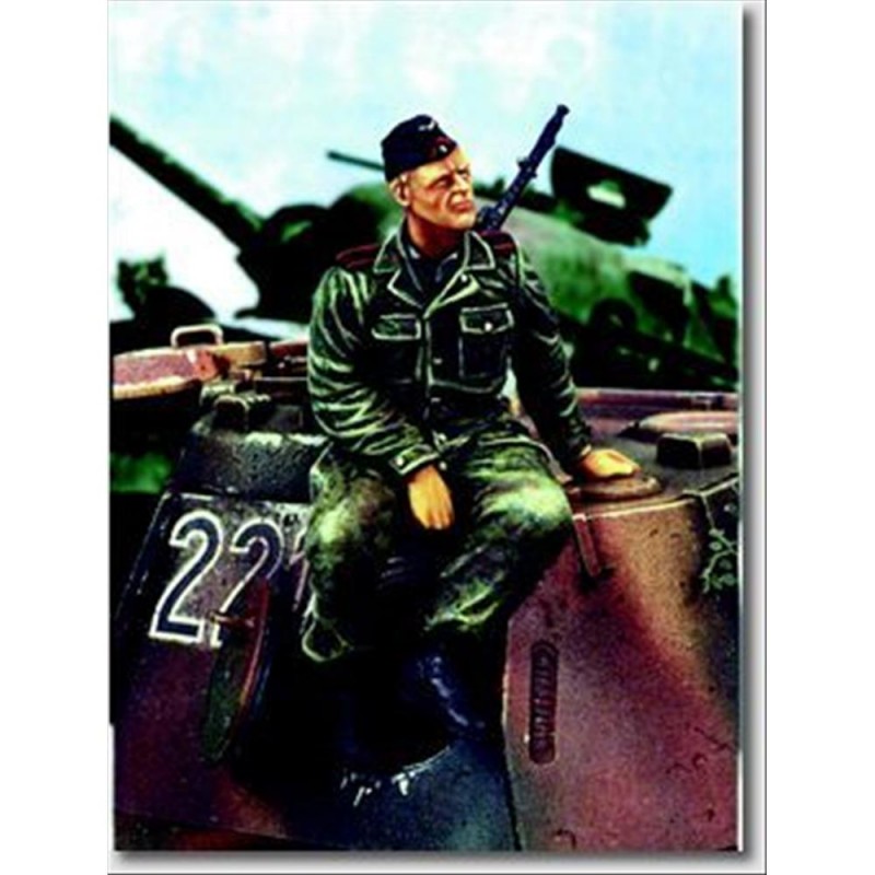 Royal Model: 1/35; Waffen SS tanker sitting on turret - WWII