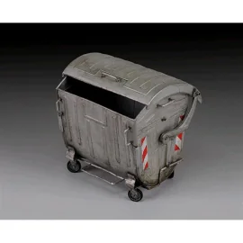 Royal Model: 1/35; Garbage container