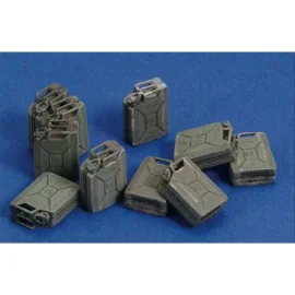 Royal Model: 1/35; Italian Jerrycans (WWII)