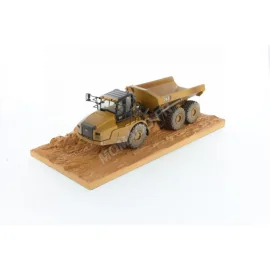 CATERPILLAR 745 CAMION ARTICULE AVEC FIGURINE