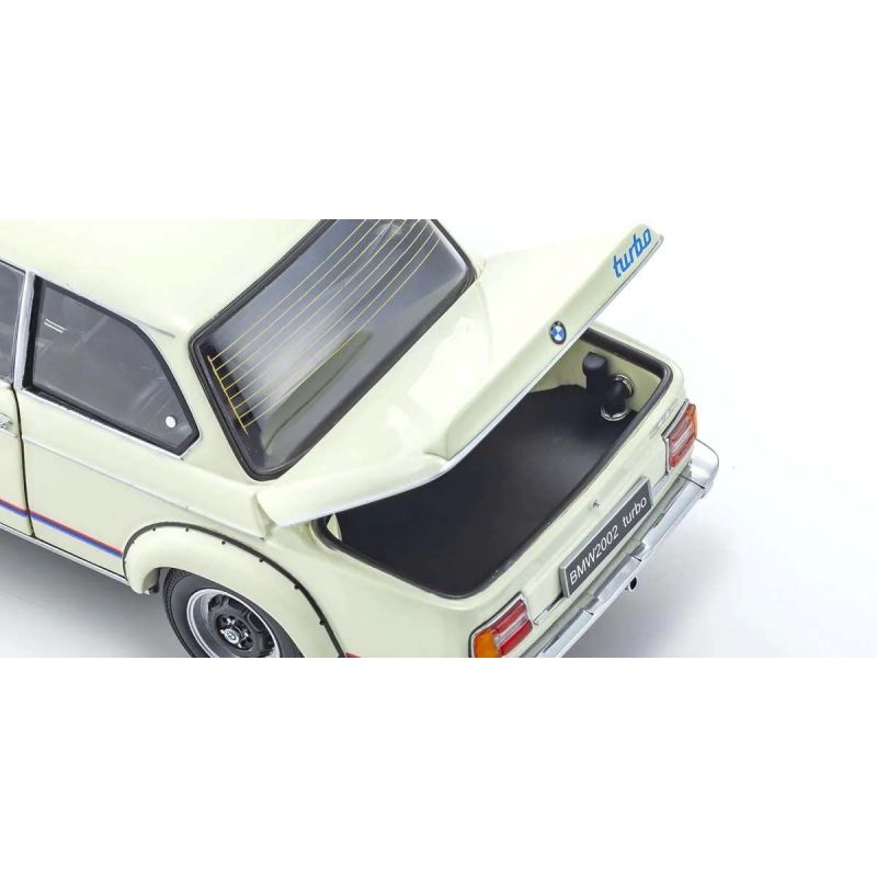 Kyosho 1:18 BMW 2002 Turbo 1974 Blanche