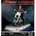 Terminator 2 : Le Jugement dernier 1/4 T-800 on Motorcycle Signature Edition Sideshow Exclusive 50 cm