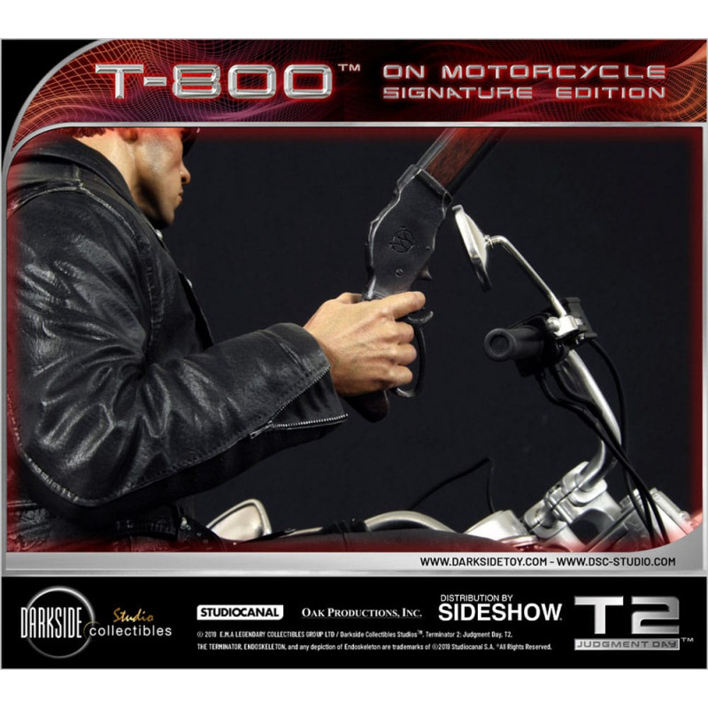 Terminator 2 : Le Jugement dernier 1/4 T-800 on Motorcycle Signature Edition Sideshow Exclusive 50 cm