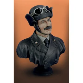 Royal Model: 1/10; Italian Tanker-WWII (Bust)