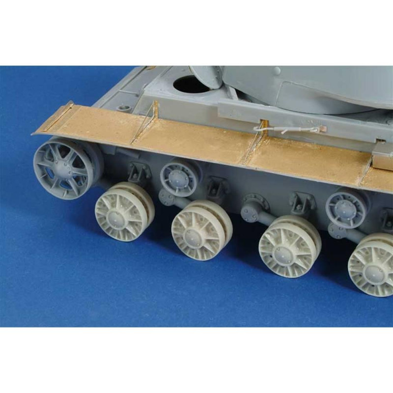 Royal Model: 1/35; Wheels KVI/KV85 & KV18 (SU152)