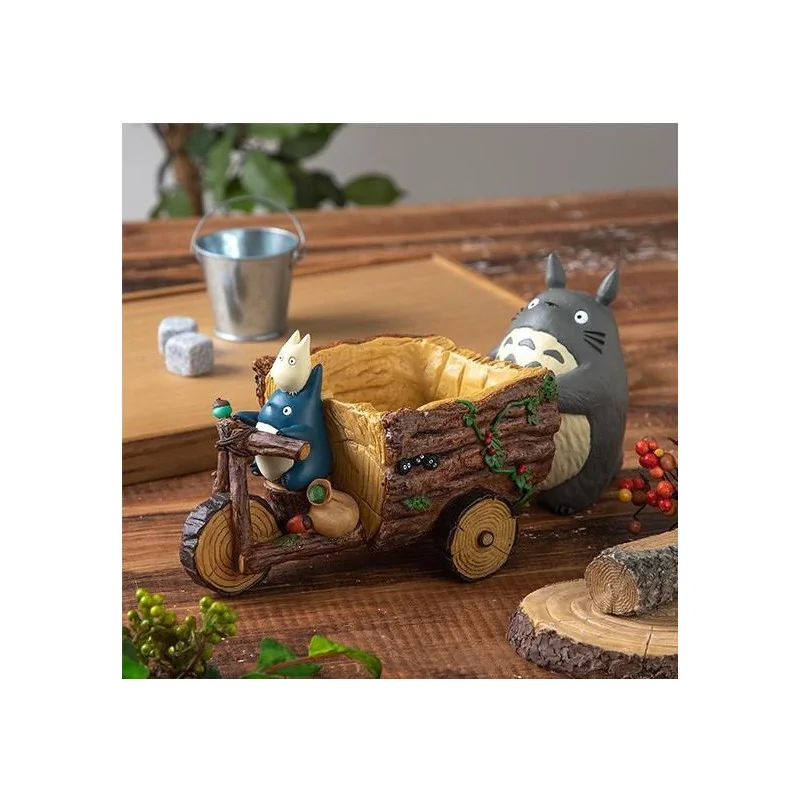 MON VOISIN TOTORO - Tricycle Totoro - Boite Diorama 13cm