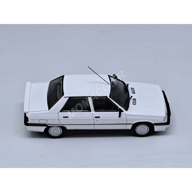 RENAULT 9 GTL BLANC