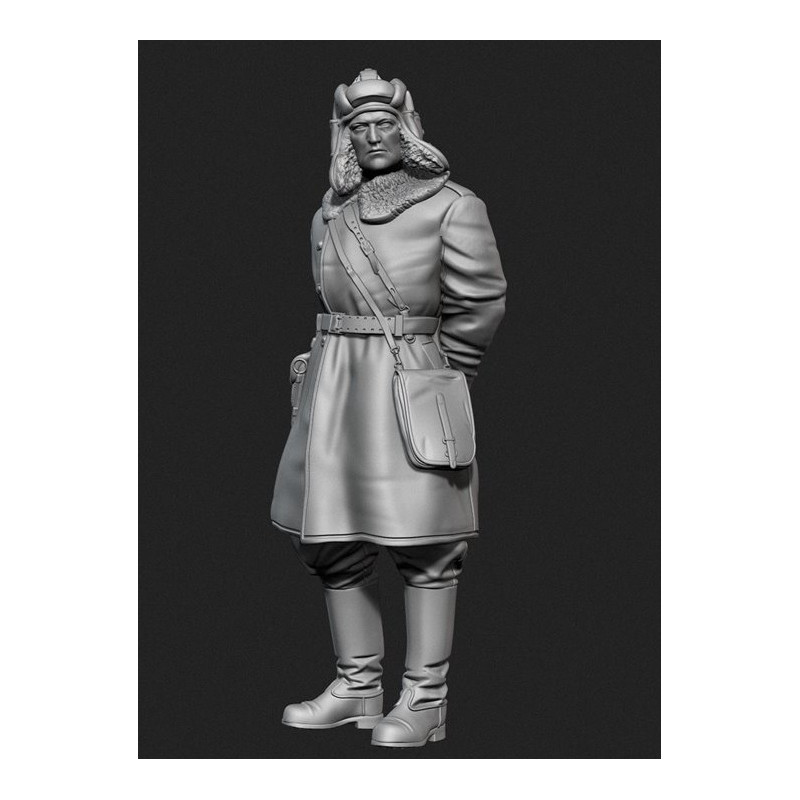 SOVIET TANK OFFICER IN SHEEPSKIN COAT