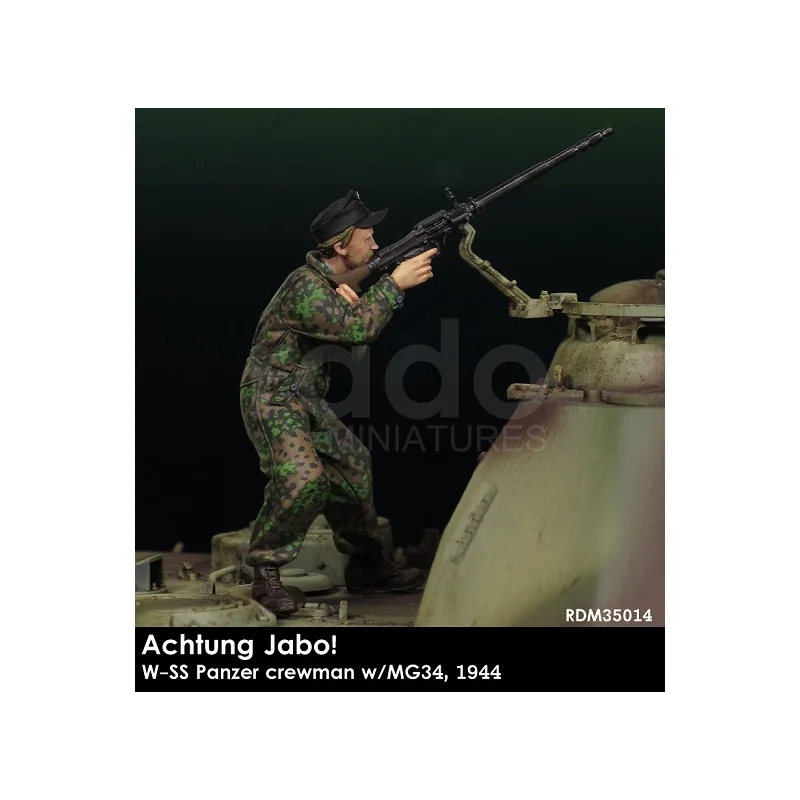 ACHTUNG JABO WSS PANZERCREW WITH MG34 1944