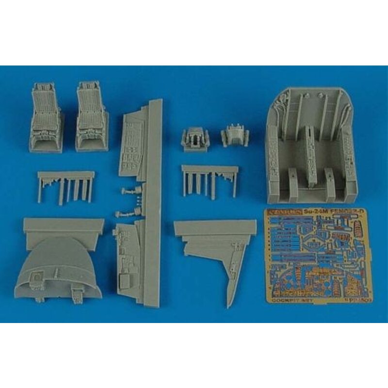 Ensemble cockpit de Sukhoi Su-24M Fencer (pour les maquettes Trumpeter)