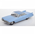 CADILLAC SERIES 62 COUPE DEVILLE 1961 BLEU CLAIR METALLISE