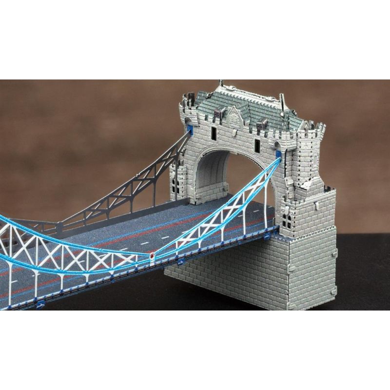 Metal Earth MetalEarth: PREMIUM SERIES - LONDON TOWER BRIDGE 33x7x9,1cm, maquette 3D en métal avec 3 feuilles, en boîte 13,5x22x