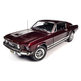 Voiture miniature Die Cast au 1:18 Ford Mustang GT Fastback 1967