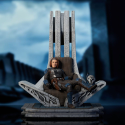 GENTMAR242255 Star Wars: The Mandalorian statuette Premier Collection 1/7 Bo-Katan Kryze on Throne 35 cm