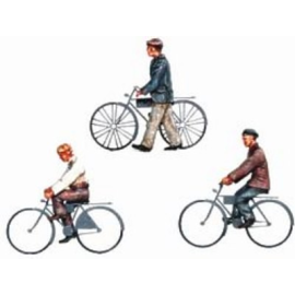 Figurine 3 ouvriers de Chantier naval avec bicyclettes. 2 à vélo et 1 à pied. Set II