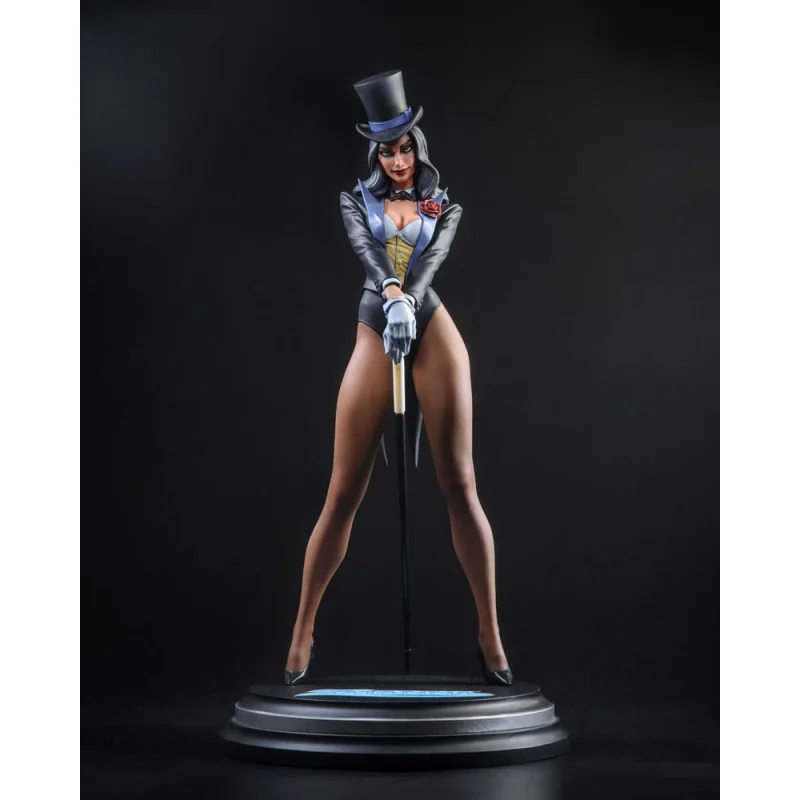 DC Direct DC Cover Girls statuette Resin Zatanna by J. Scott Campbell 23 cm