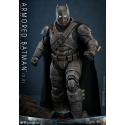 Batman v Superman : L'Aube de la justice figurine Movie Masterpiece 1/6 Armored Batman 2.0 33 cm