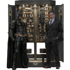 The Dark Knight figurines et diorama Movie Masterpiece 1/6 Batman Armory with Bruce Wayne (2.0) 30 cm