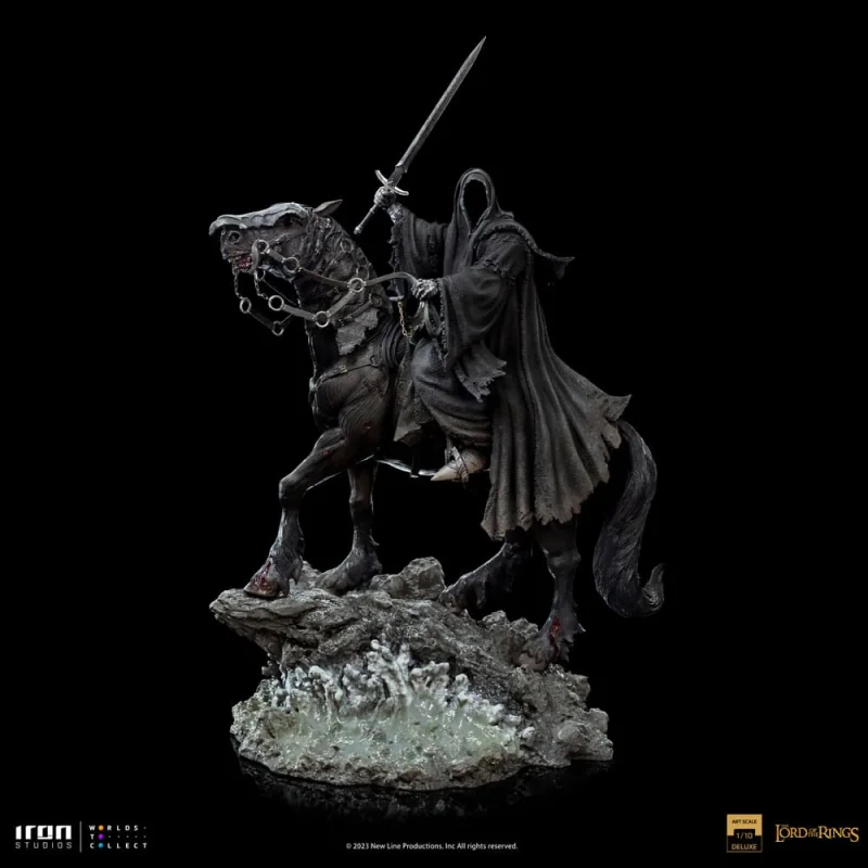 Lord Of The Ring Nazgul On Horse 1/10 Dlx Statue