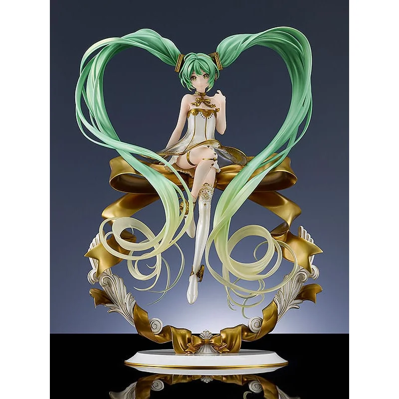 Hatsune Miku Symphony 2022 Statue