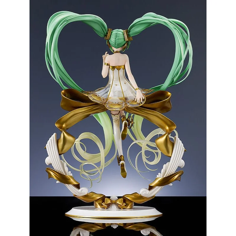 Hatsune Miku Symphony 2022 Statue