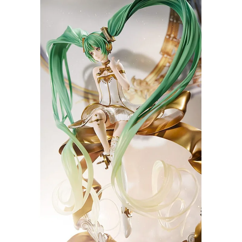 Hatsune Miku Symphony 2022 Statue