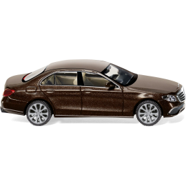 MERCEDES BENZ Classe E W213 Exclusive marron