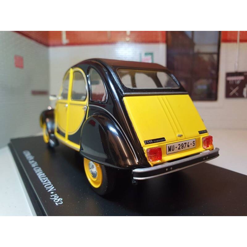 CITROEN 2CV6 Charleston 1982 jaune et noir