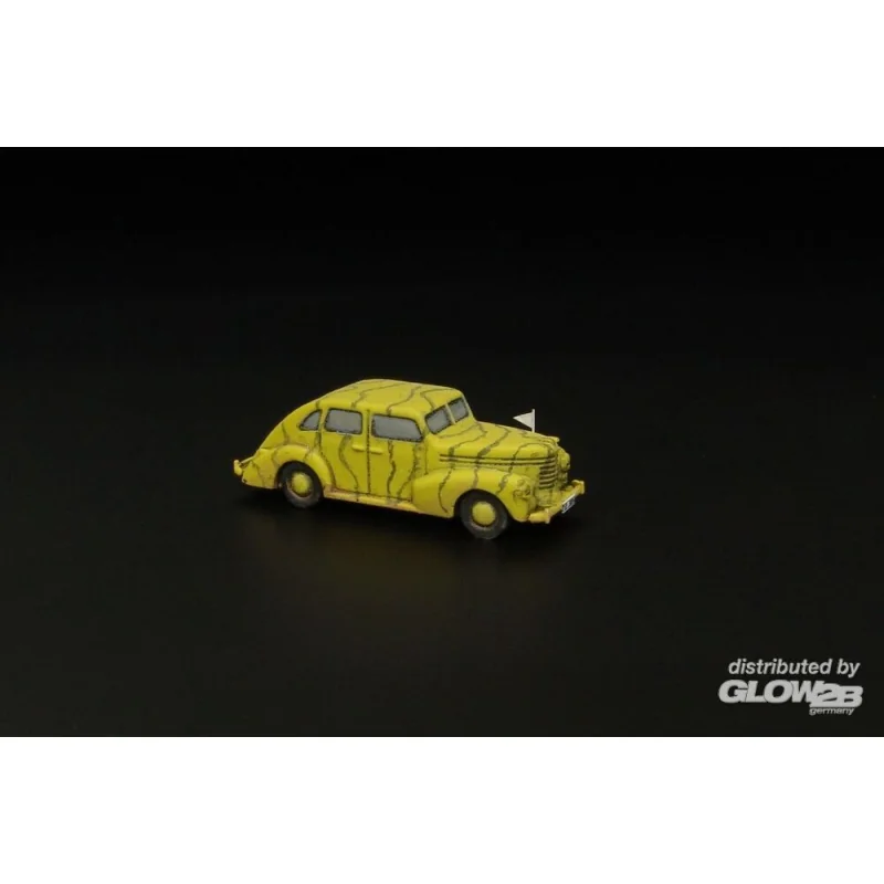 Maquette German staff car- hardtop (2 in set)