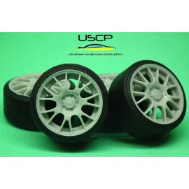 Miniature 18'BBS CH CUSTOM WITH STANCE TIRES