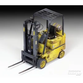 Miniature forklift