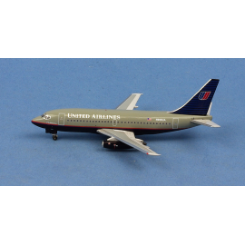 Miniature United Airlines Boeing 737-200 N998UA